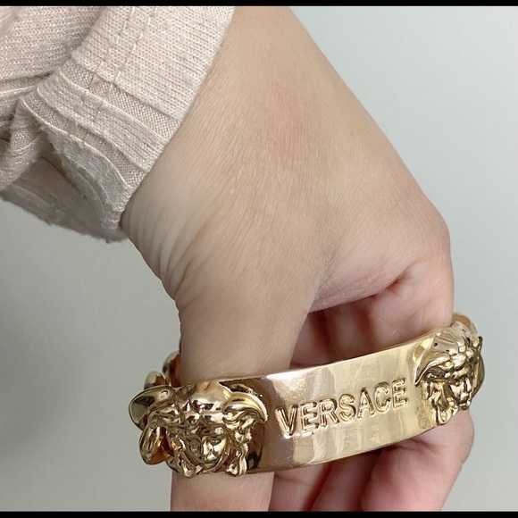 Mens Bracelet. VERSACE. - Picture 2 of 2